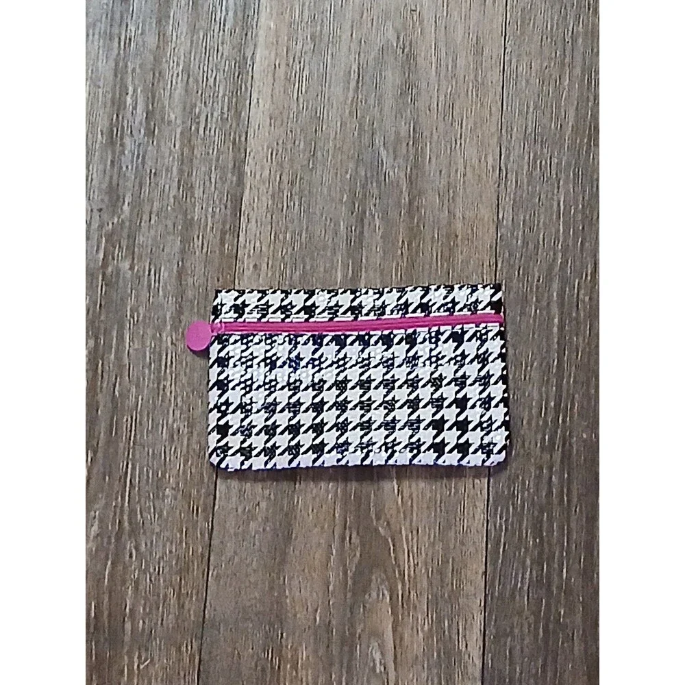 Ipsy cosmetic bag